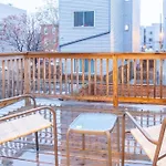 Modern Charm-3Br/3Ba With Central Air+Wi-Fi+Patio