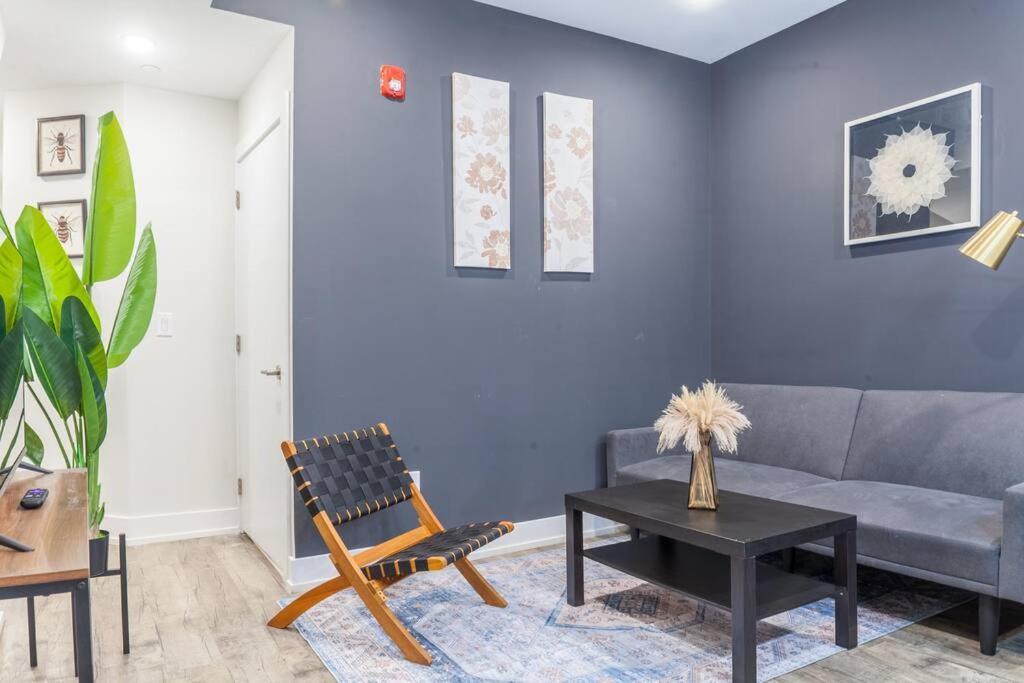 Modern Charm-3br/3ba With Air+wi-fi+patio